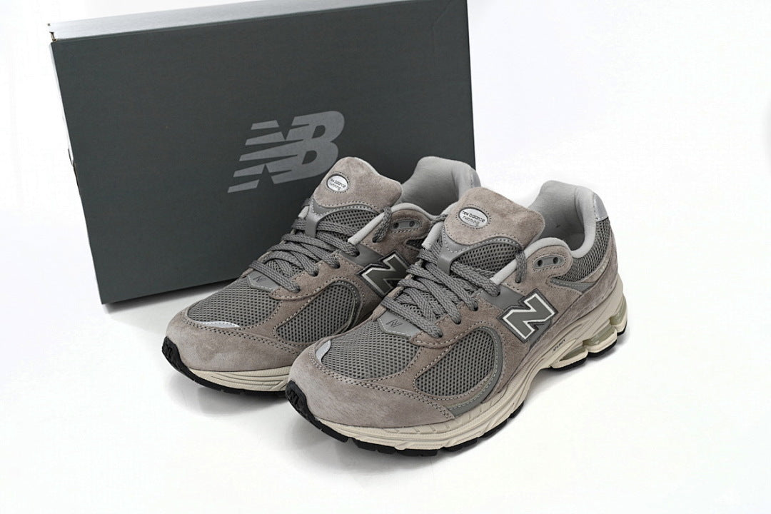 New Balance 2002R M2002RC Women's Men's Grey Retro Running-Inspired Sneakers