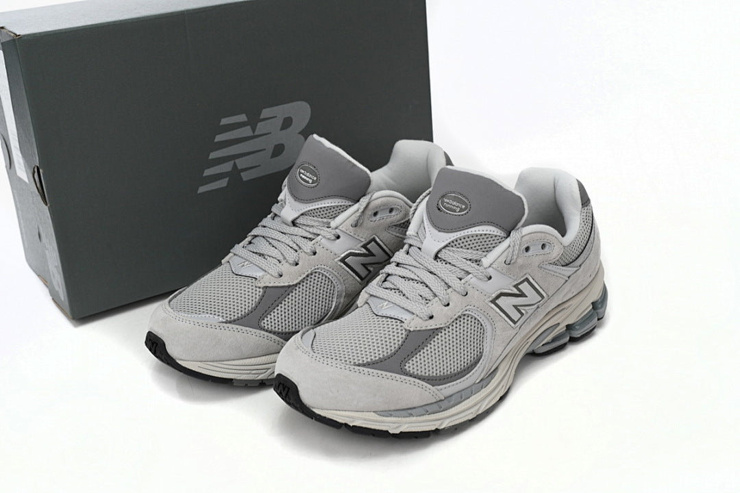 New Balance 2002R M2002RO Women's & Men's Cloud Grey Retro Low-Top Lifestyle Sneakers