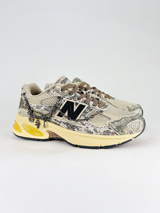 New Balance 2010 U2010JG1 Beige Distressed Retro Sneakers Women Men