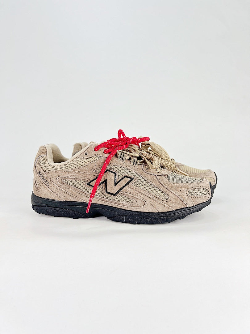 New Balance 204L Beige Black Low Profile Retro Sneakers Women Men