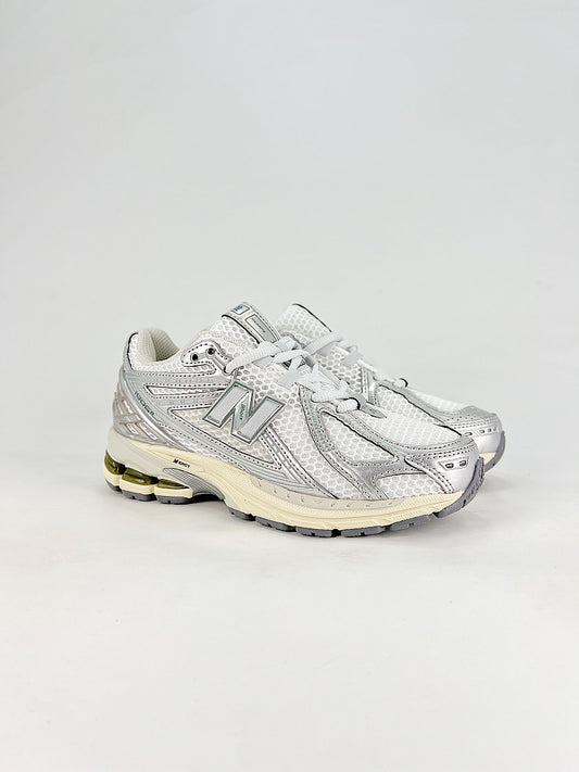 New Balance 1906R U1906RGC White Silver Womens Mens Retro Mesh Sneakers