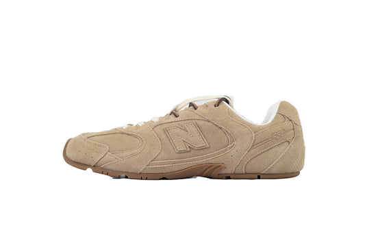 New Balance x Miu Miu 530 SL Ecru Beige Retro Low Top Sneakers Women Men