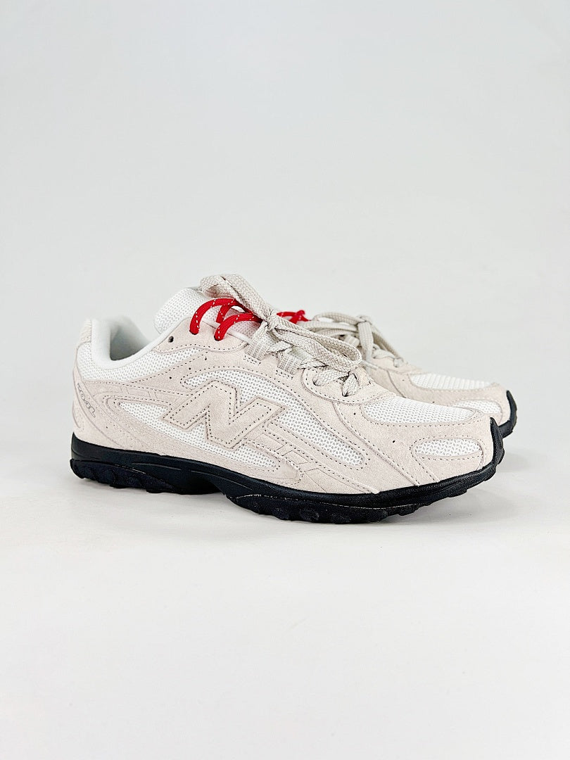 New Balance 204L Cream White Black Womens Mens Retro Low Profile Mesh Sneakers