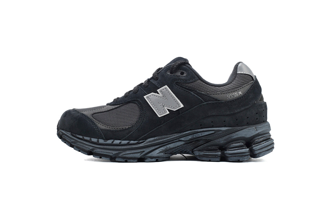 New Balance 2002R M2002RBV Women's Men's Black Grey Retro Lifestyle Sneakers