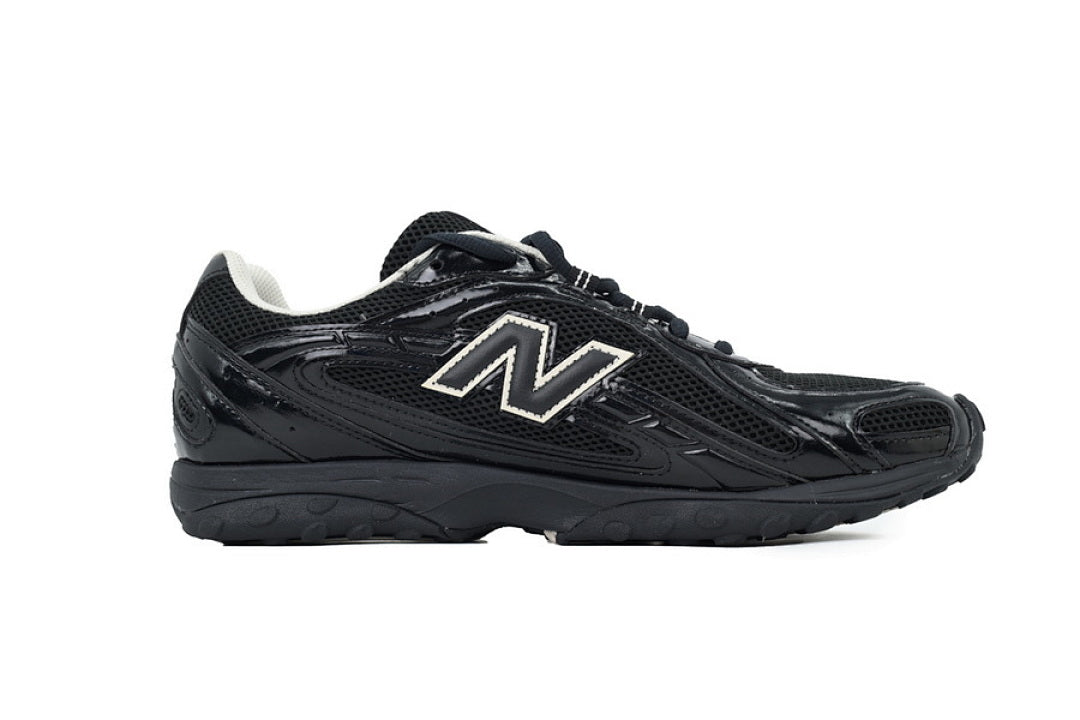 New Balance 204L 'Black Timberwolf' U204LMRA Women's & Men's Black Retro Low-Top Sneakers