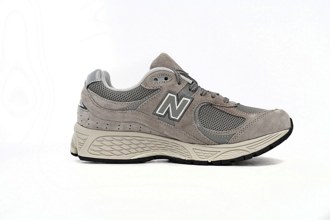 New Balance 2002R M2002RC Women's Men's Grey Retro Running-Inspired Sneakers