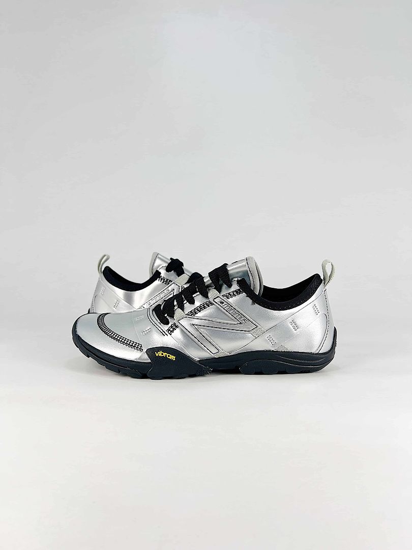 New Balance MT10O MT10O8SW Metallic Silver Black Low Profile Sneakers for Women and Men