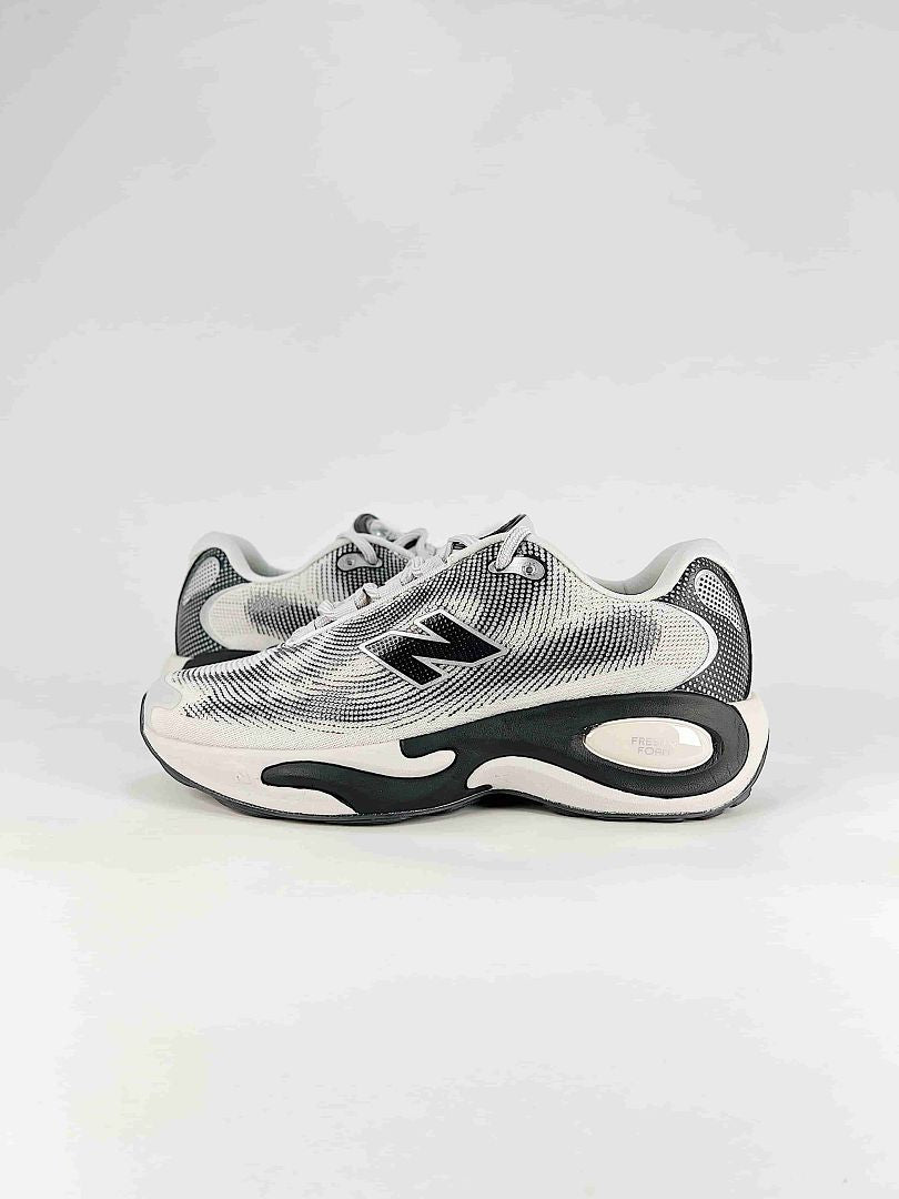 New Balance AC Runner Womens Mens Silver Black Retro Mesh Lifestyle Sneakers