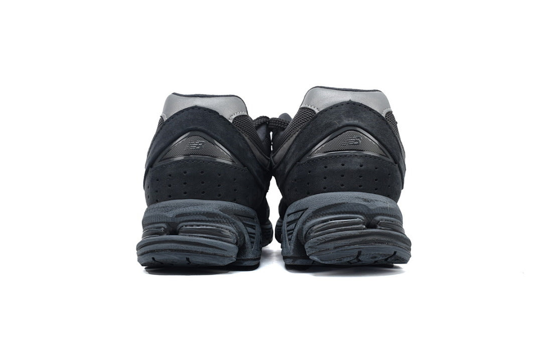 New Balance 2002R M2002RBV Women's Men's Black Grey Retro Lifestyle Sneakers