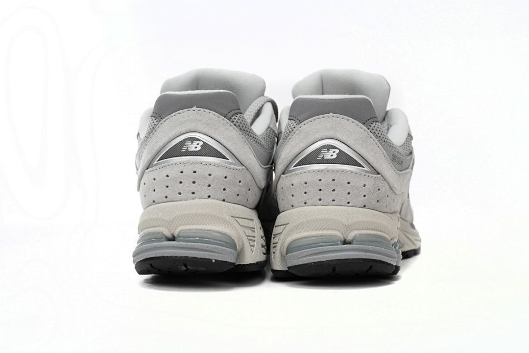 New Balance 2002R M2002RO Women's & Men's Cloud Grey Retro Low-Top Lifestyle Sneakers