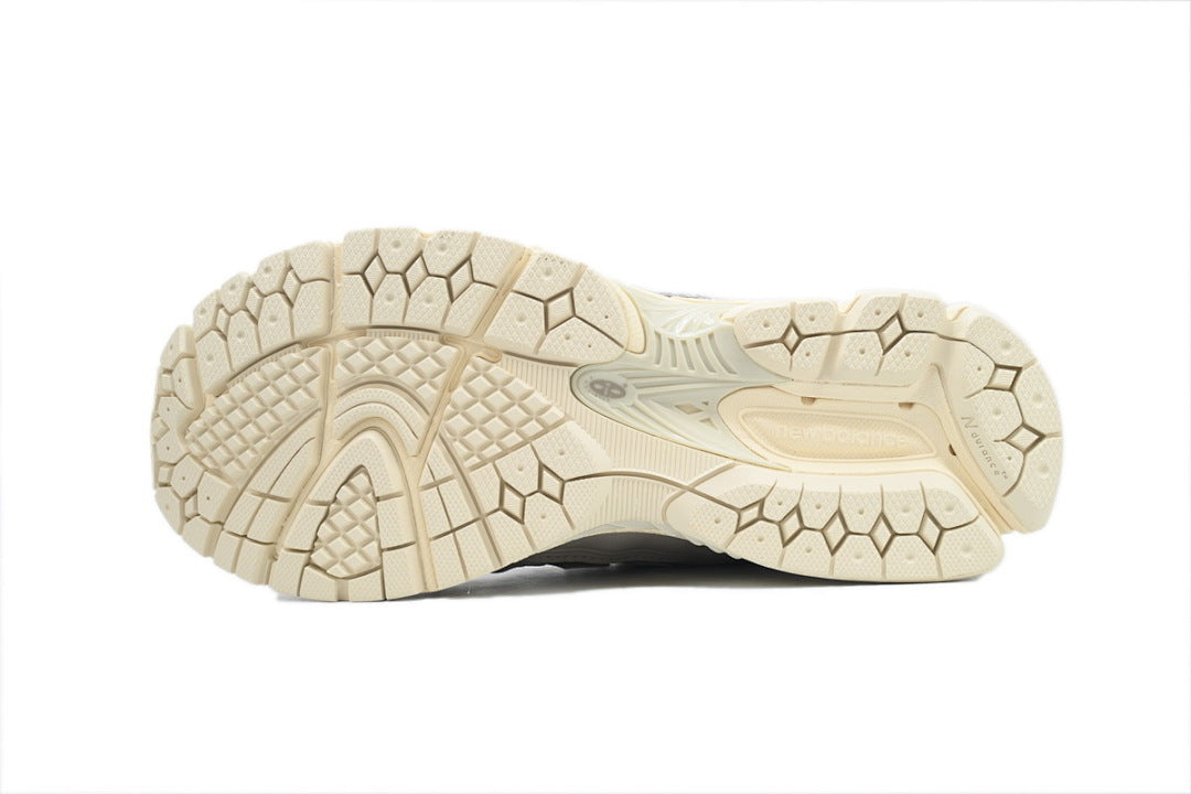 New Balance 1906R M1906RPA Women's Men's Light Grey Cream Retro Sneakers