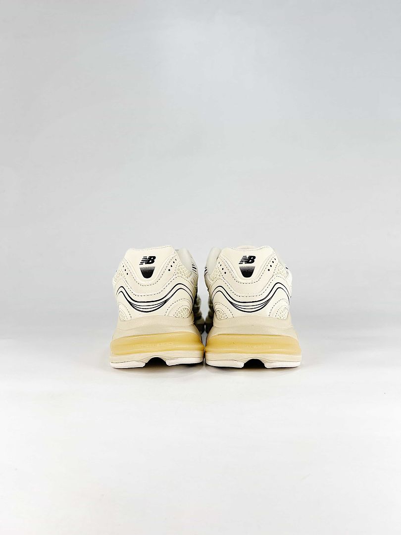 New Balance 2010 U20103SH Cream Black Retro Mesh Sneakers Women Men