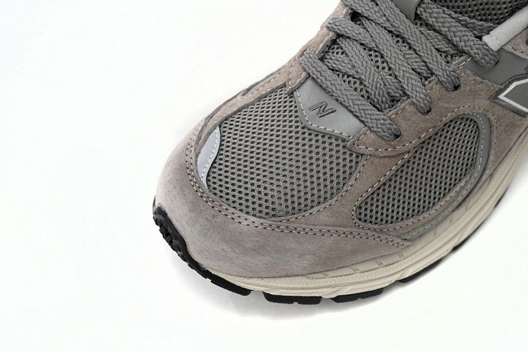 New Balance 2002R M2002RC Women's Men's Grey Retro Running-Inspired Sneakers