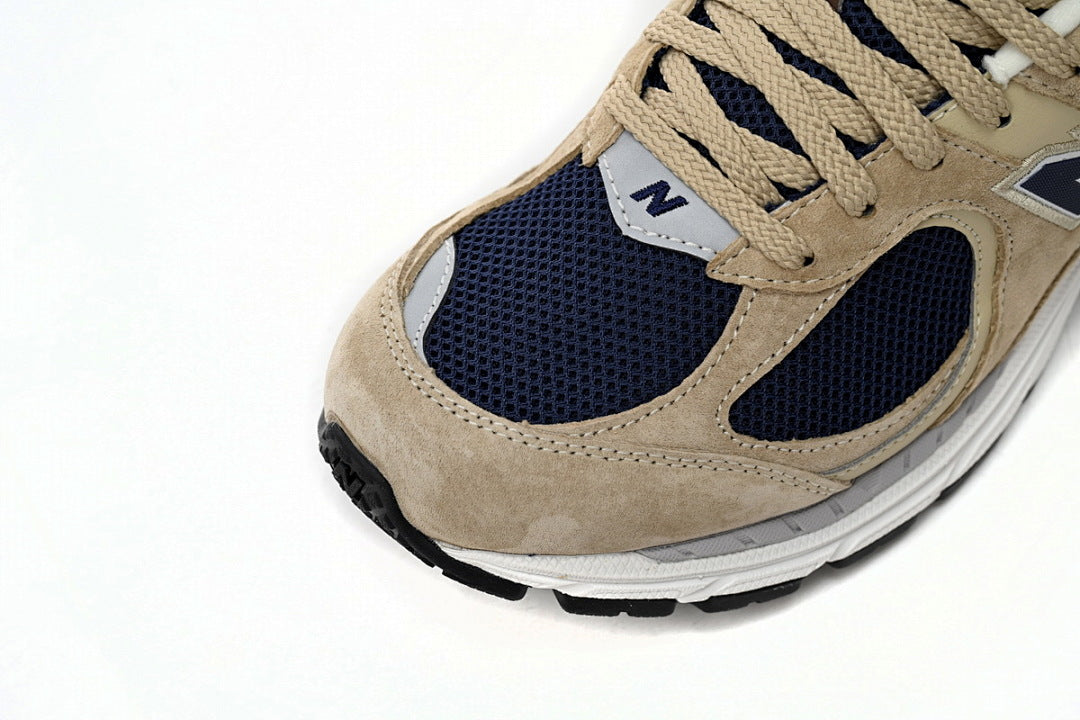 New Balance 2002R M2002R5 Women's Men's Khaki Navy Retro Runner Sneakers