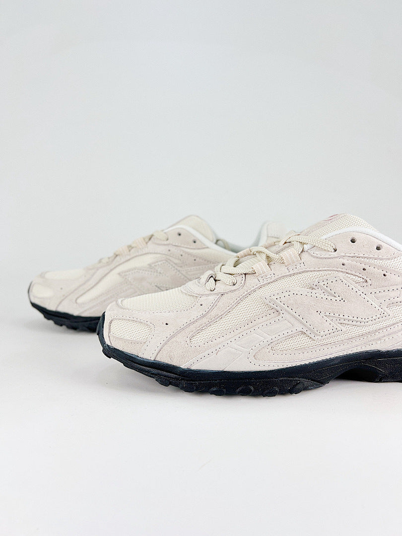 New Balance 204L U204L8OV Cream White Black Womens Mens Retro Low Profile Mesh Sneakers