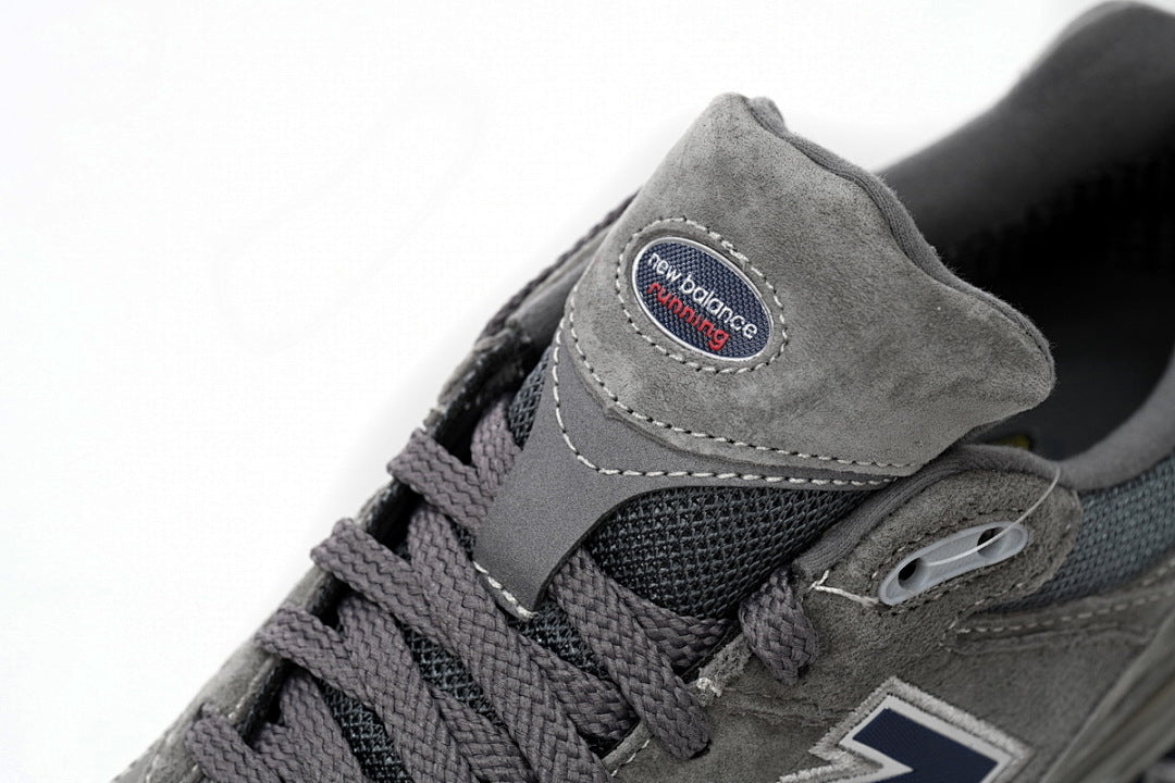 New Balance 2002R M2002RXC Gore Tex Brown Grey Retro Sneakers Women Men