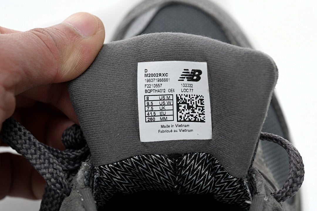 New Balance 2002R M2002RXC Gore Tex Brown Grey Retro Sneakers Women Men