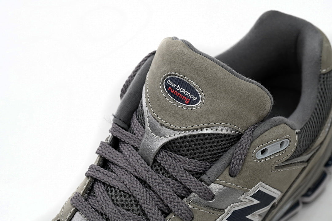 New Balance 2002R M2002RA Grey Silver Womens Mens Retro Mesh Sneakers