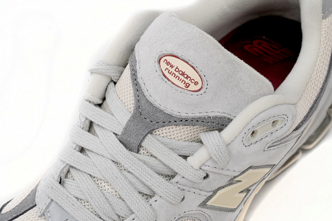 New Balance 2002R M2002RLN Women's & Men's Gray White Retro Lifestyle Sneakers