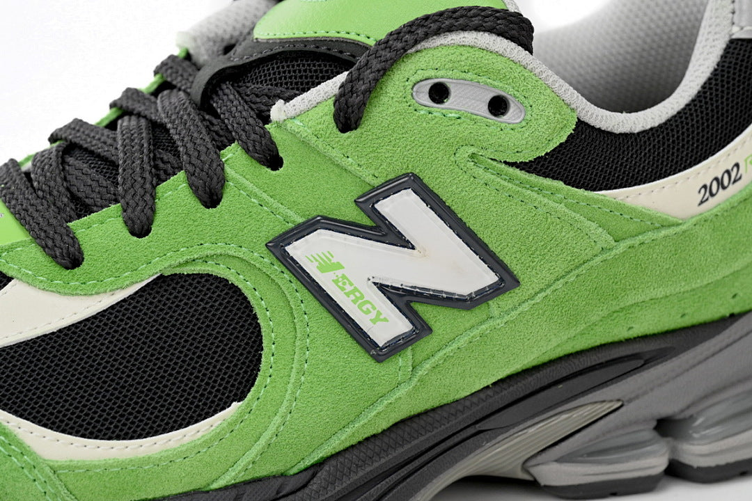 New Balance 2002R M2002RGZ Women's & Men's Green Black Retro Lifestyle Sneakers