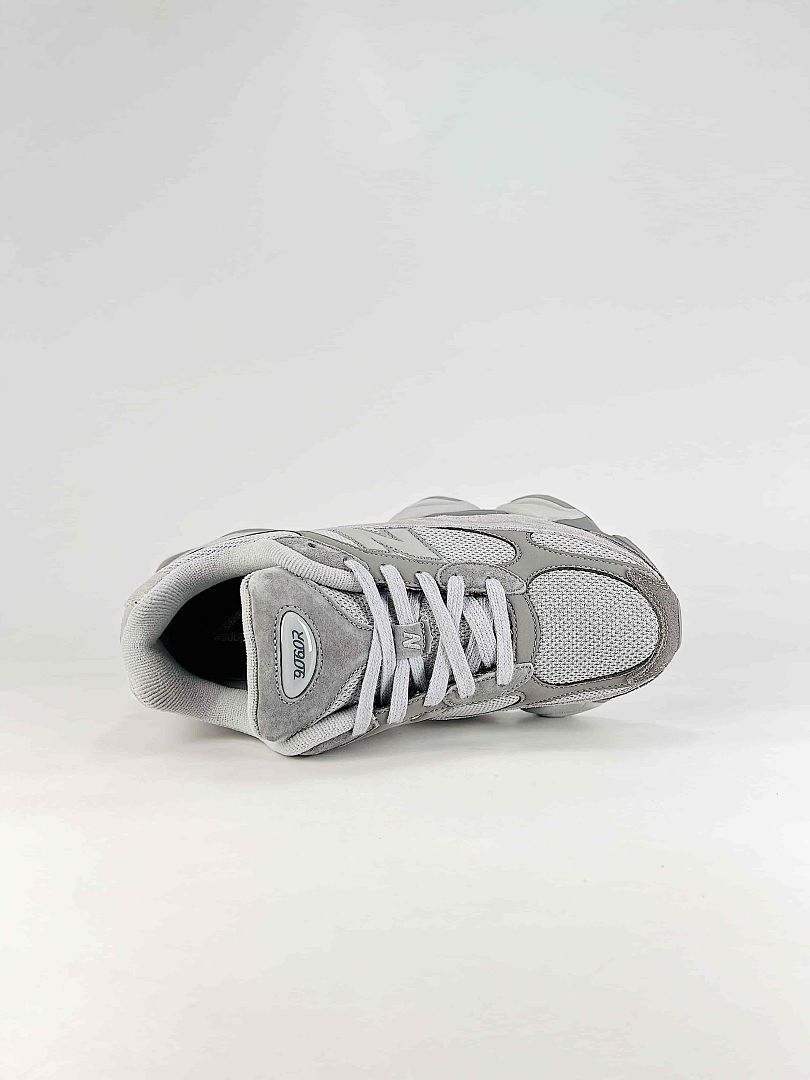 New Balance 9060 U90609EL Grey White Retro Chunky Sneakers for Women and Men