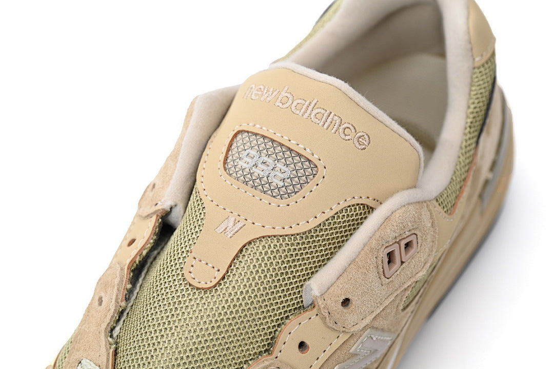 New Balance 992 M992TN Tan Beige Retro Running Style Sneakers Women Men