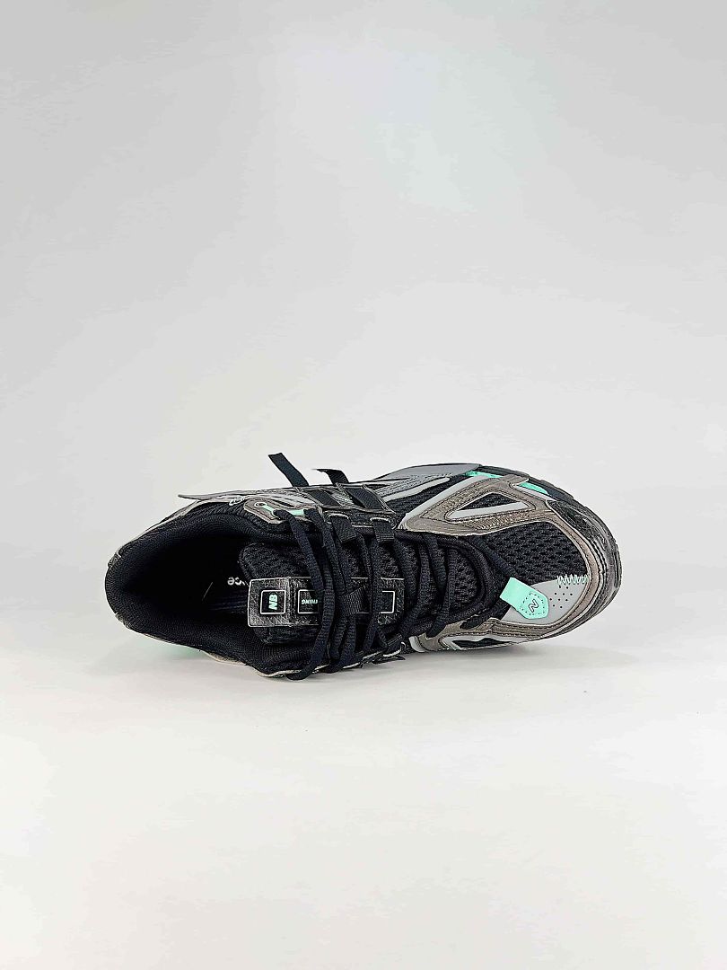New Balance 1906A Womens Mens Black Silver Mint Green Retro Runner Sneakers