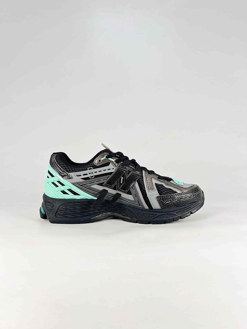 New Balance 1906A Womens Mens Black Silver Mint Green Retro Runner Sneakers