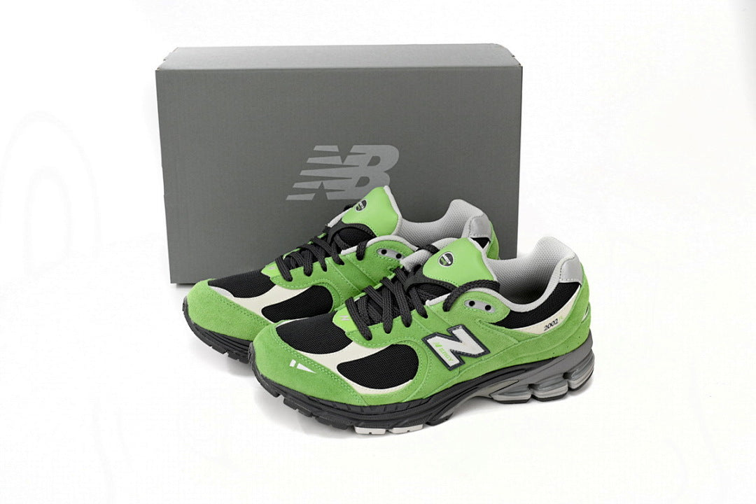 New Balance 2002R M2002RGZ Women's & Men's Green Black Retro Lifestyle Sneakers